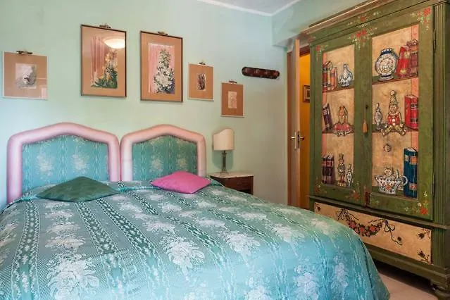 Carly & Dane Vacation House Taormina