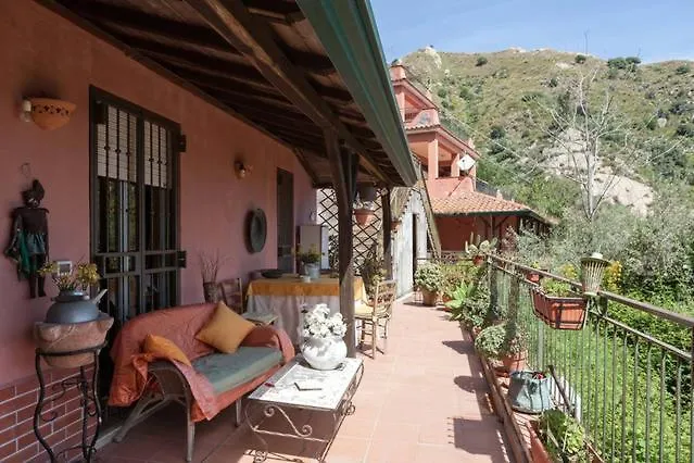 Homestay Carly & Dane Vacation House Taormina