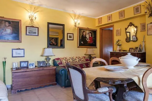 Carly & Dane Vacation House Taormina Italy
