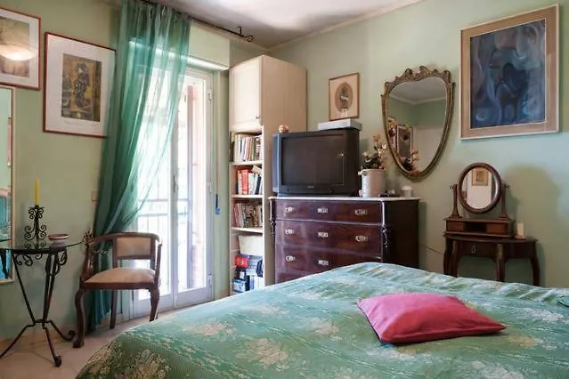 Carly & Dane Vacation House Taormina